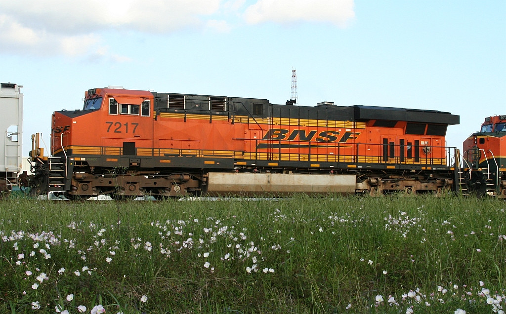 BNSF 7217